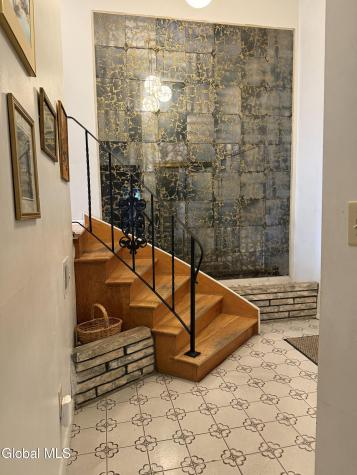 8 Sawyer Place Albany NY 12208