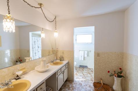 8 Sawyer Place Albany NY 12208