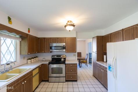 8 Sawyer Place Albany NY 12208