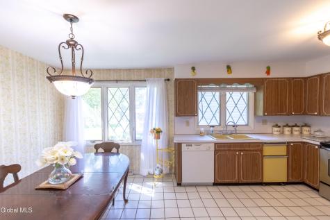 8 Sawyer Place Albany NY 12208