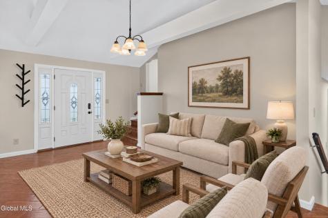 9 Ridgewood Lane Glenville NY 12302