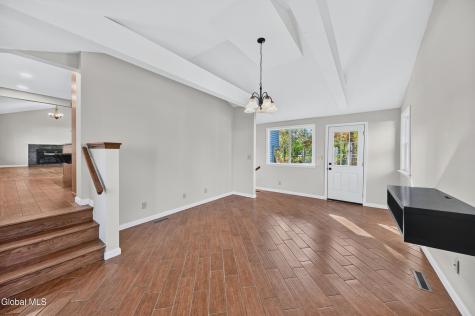 9 Ridgewood Lane Glenville NY 12302