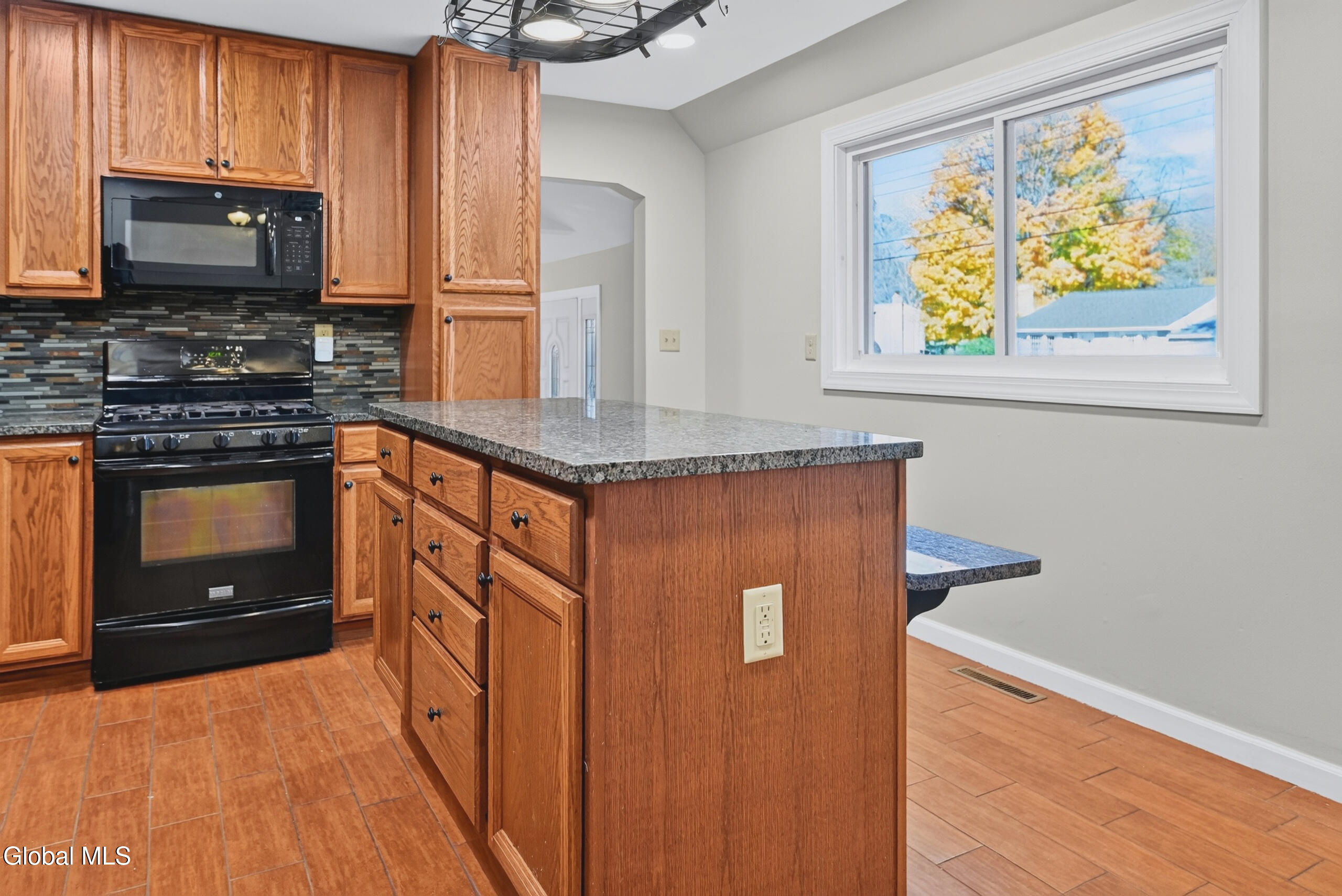 9 Ridgewood Lane Glenville NY 12302