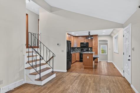 9 Ridgewood Lane Glenville NY 12302