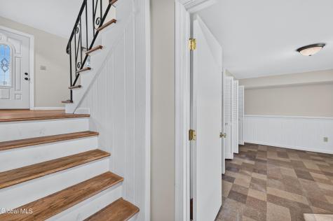 9 Ridgewood Lane Glenville NY 12302