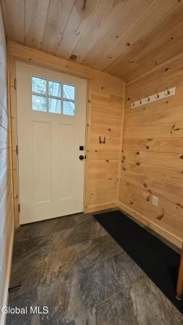 24 Mohican Road Bolton Landing NY 12814