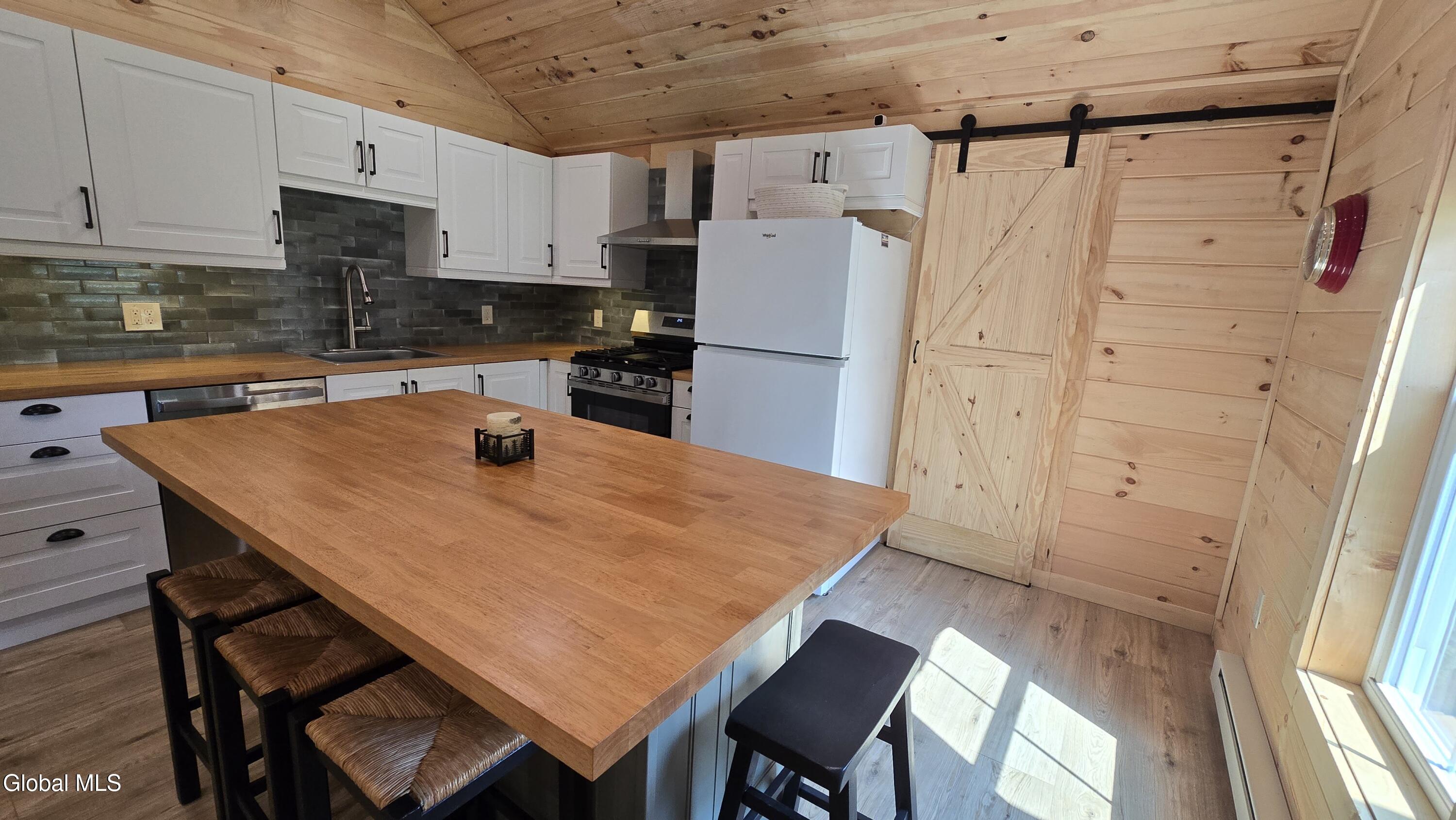 24 Mohican Road Bolton Landing NY 12814