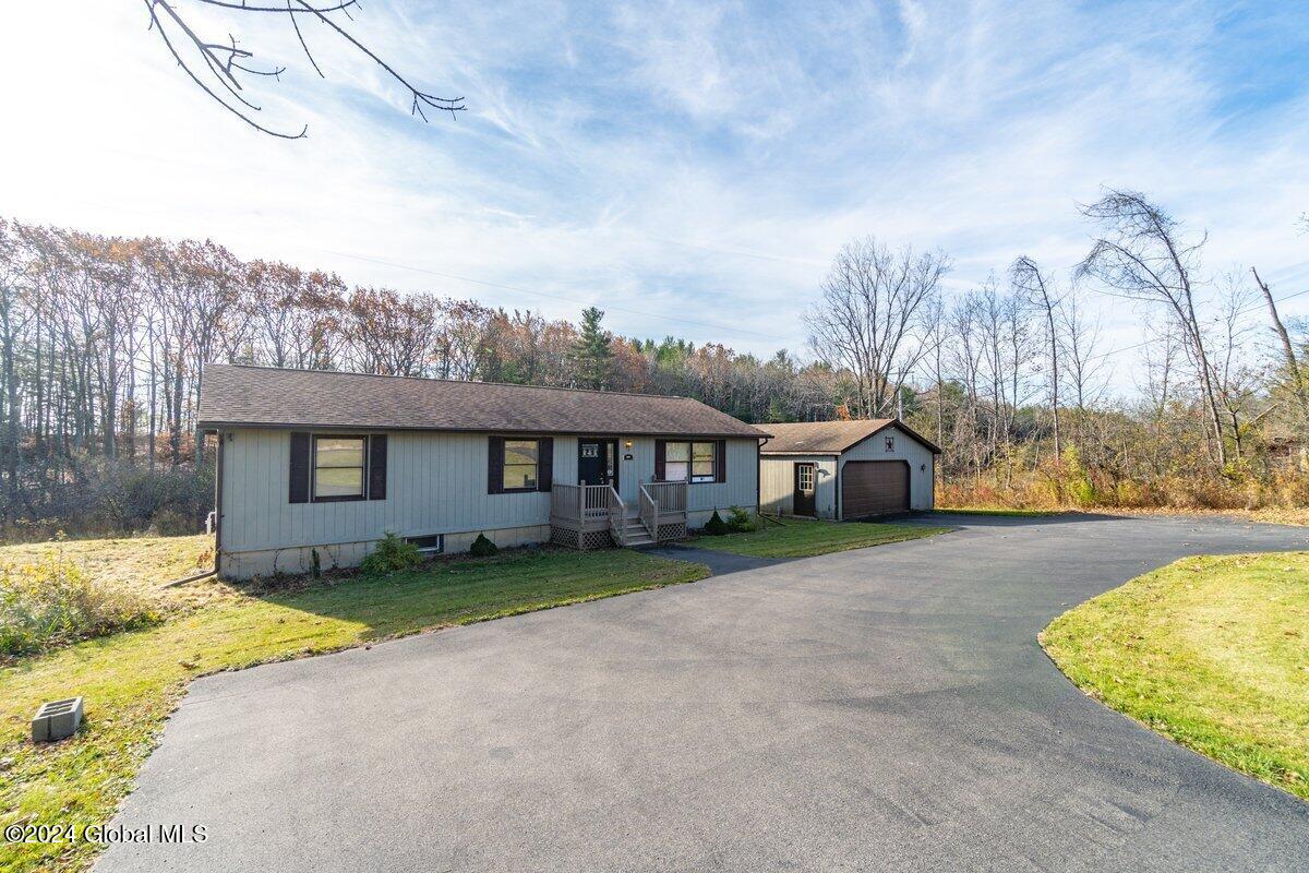 3429 Currybush Road Schenectady NY 12306