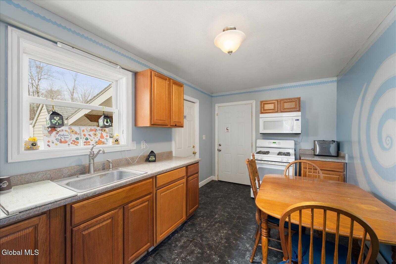 6126 Lowell Road Rome NY 13440