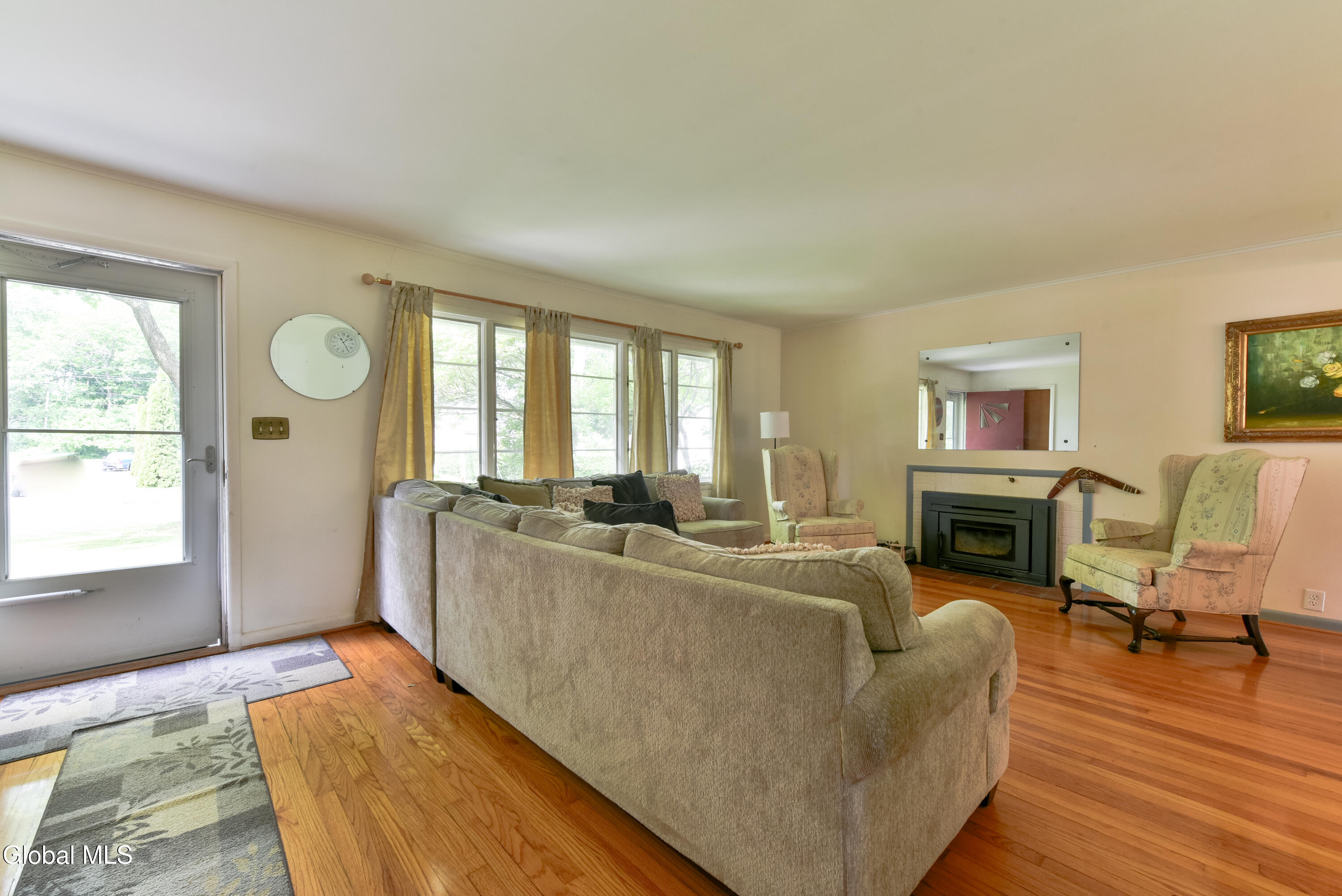 10 Eastland Avenue Gloversville NY 12078