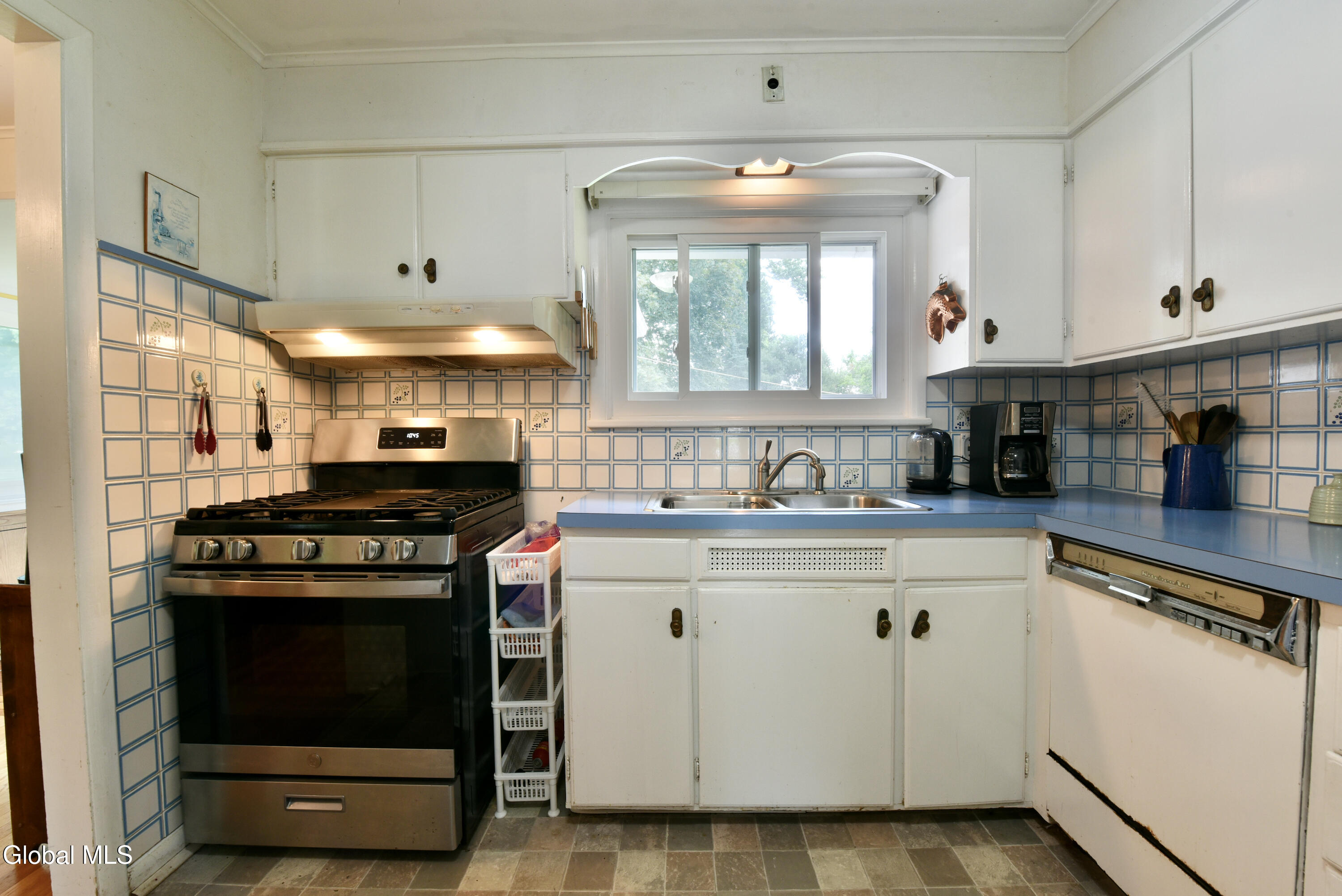 10 Eastland Avenue Gloversville NY 12078
