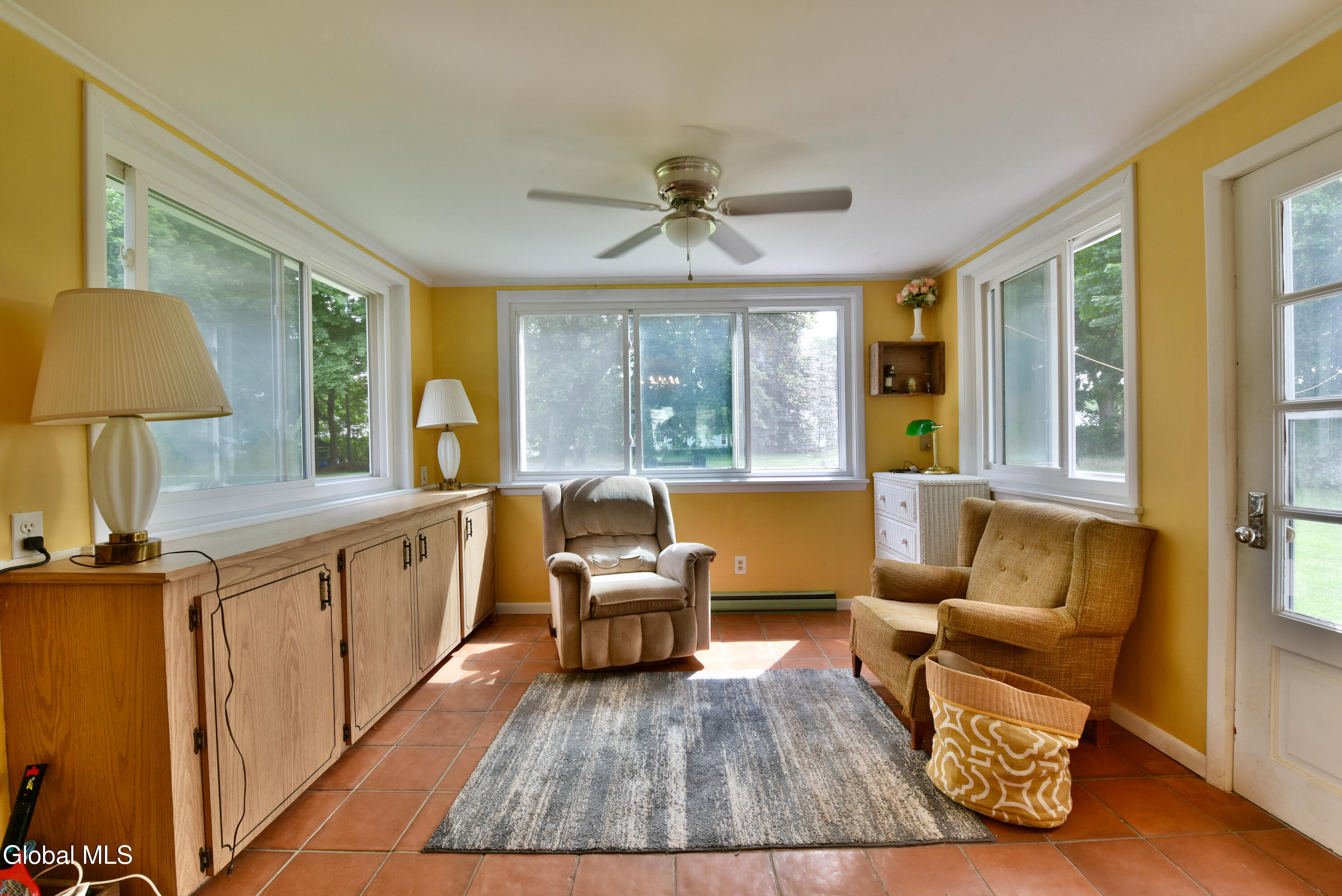 10 Eastland Avenue Gloversville NY 12078