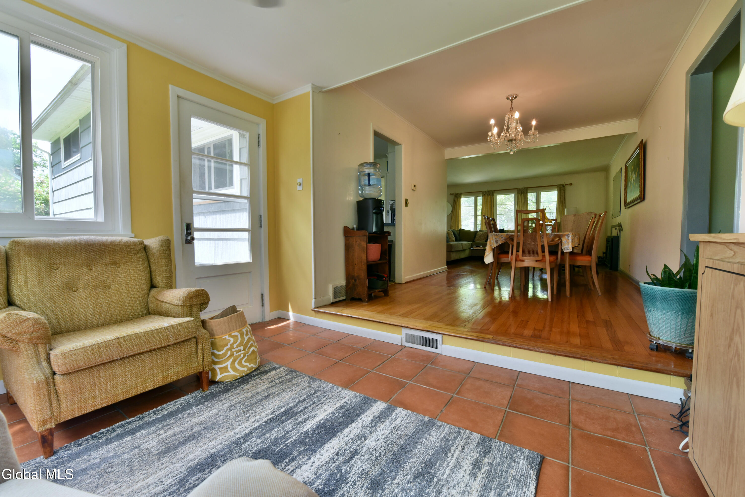 10 Eastland Avenue Gloversville NY 12078