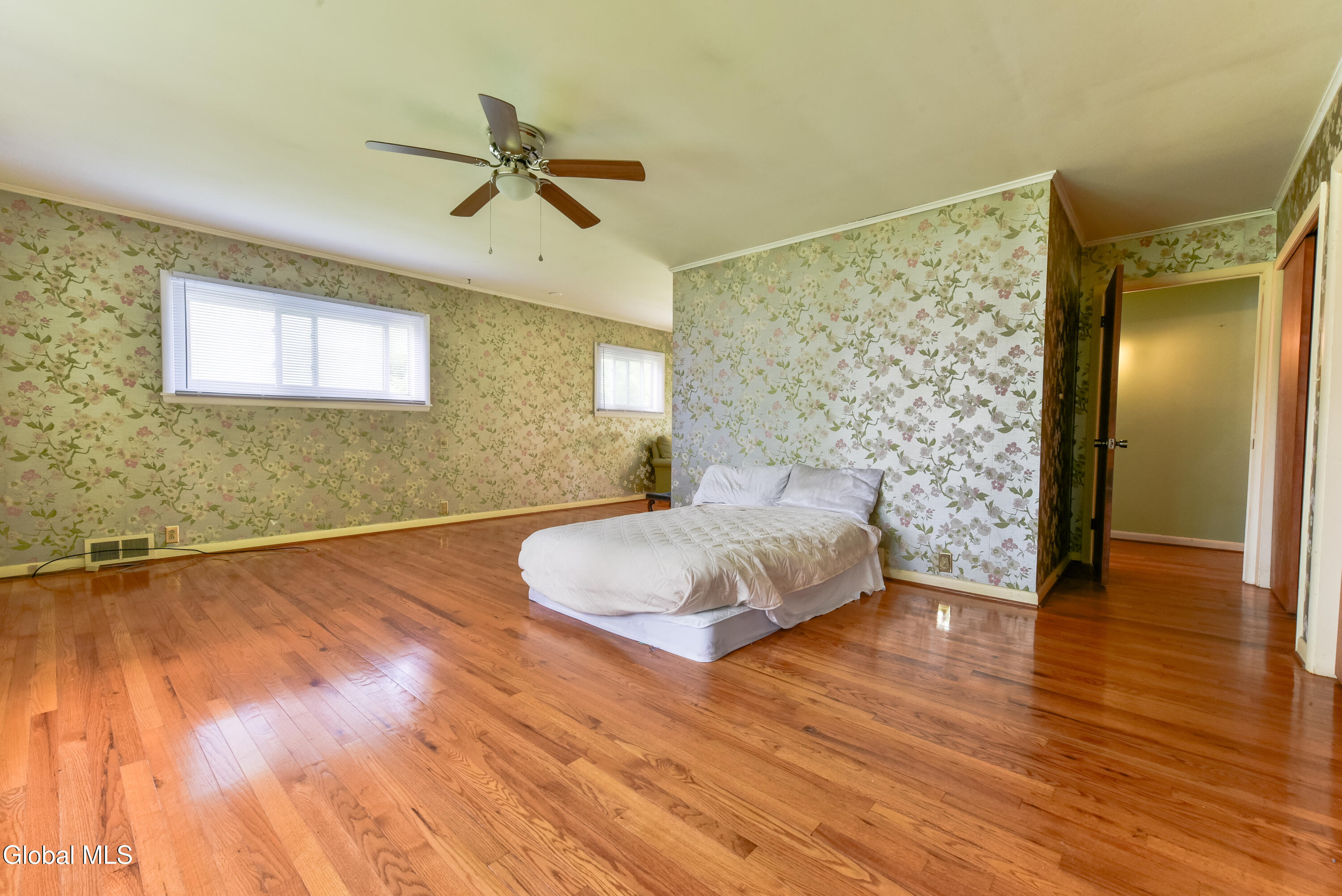 10 Eastland Avenue Gloversville NY 12078