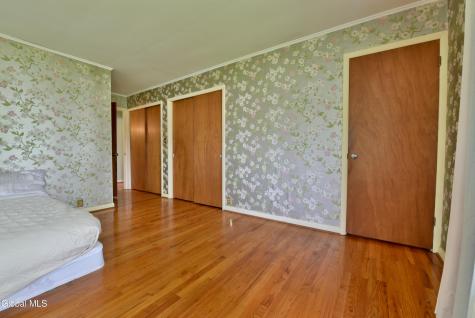 10 Eastland Avenue Gloversville NY 12078