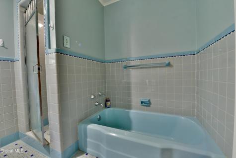 10 Eastland Avenue Gloversville NY 12078