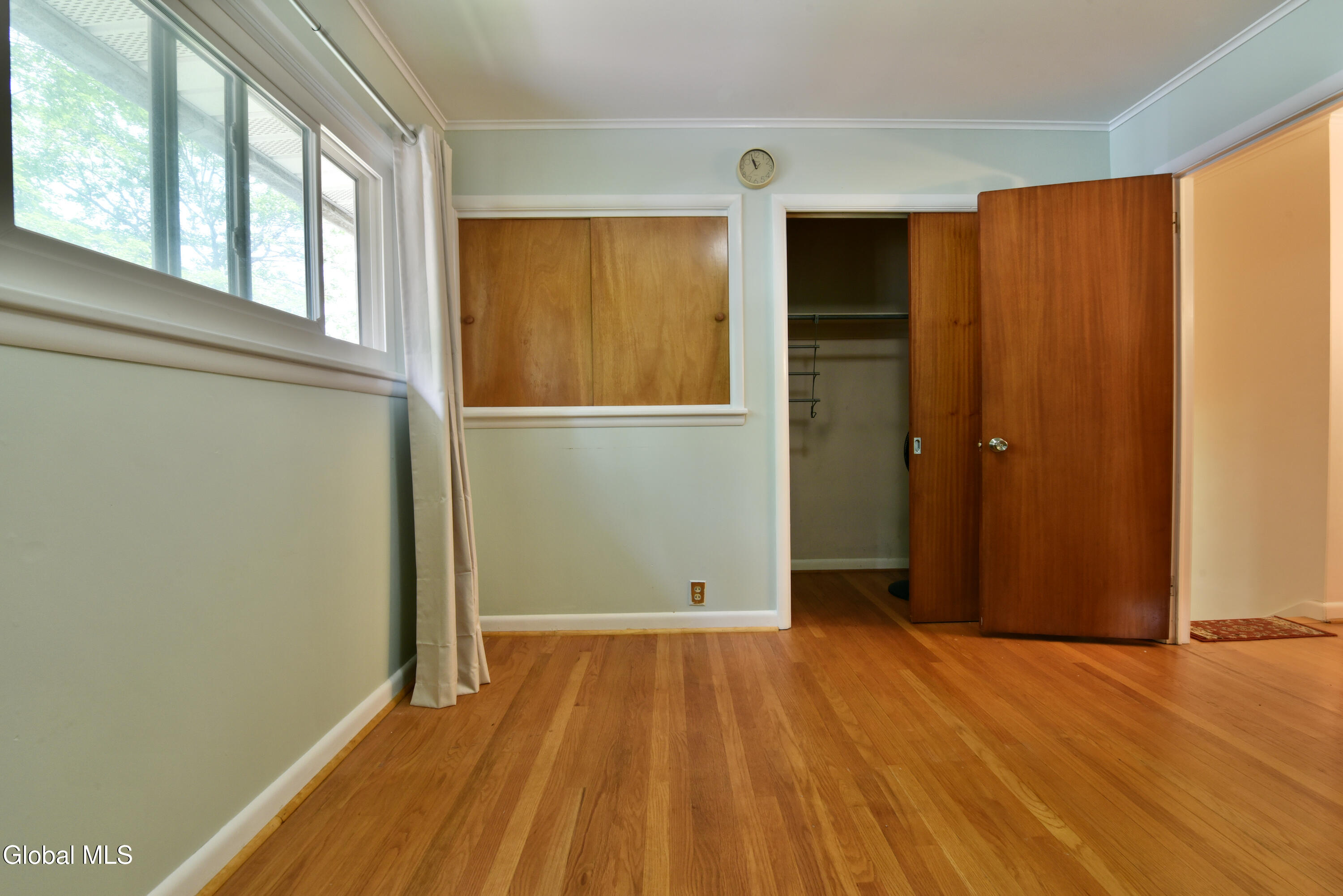 10 Eastland Avenue Gloversville NY 12078