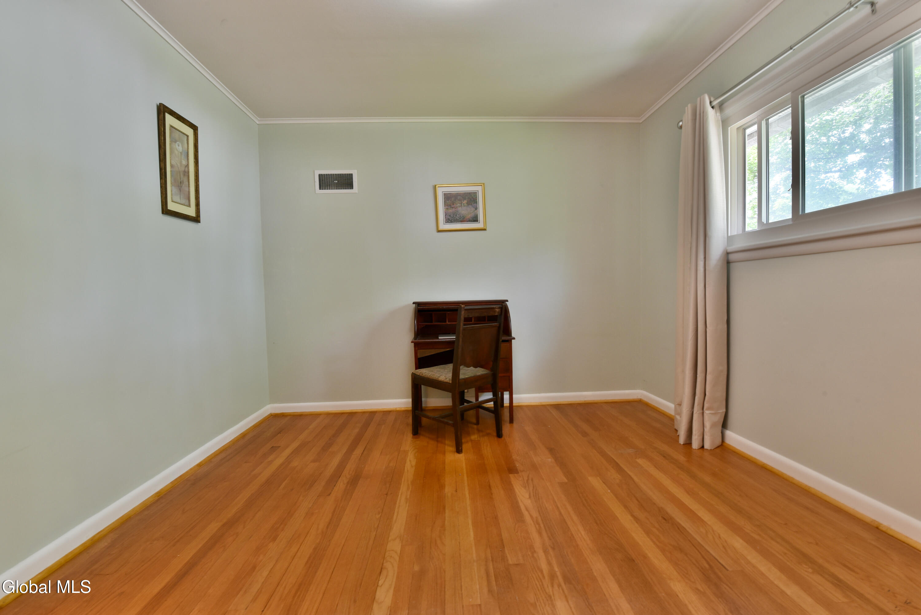 10 Eastland Avenue Gloversville NY 12078