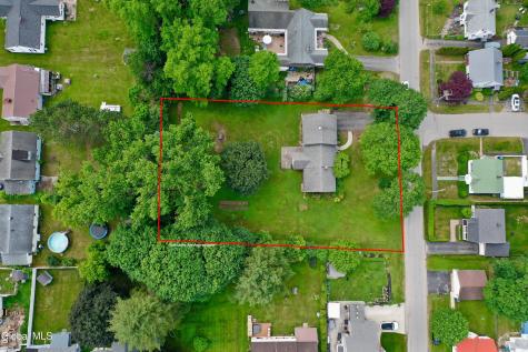 10 Eastland Avenue Gloversville NY 12078