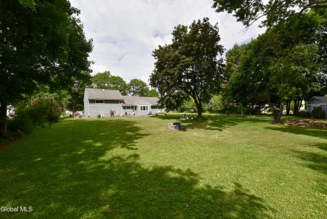 10 Eastland Avenue Gloversville NY 12078