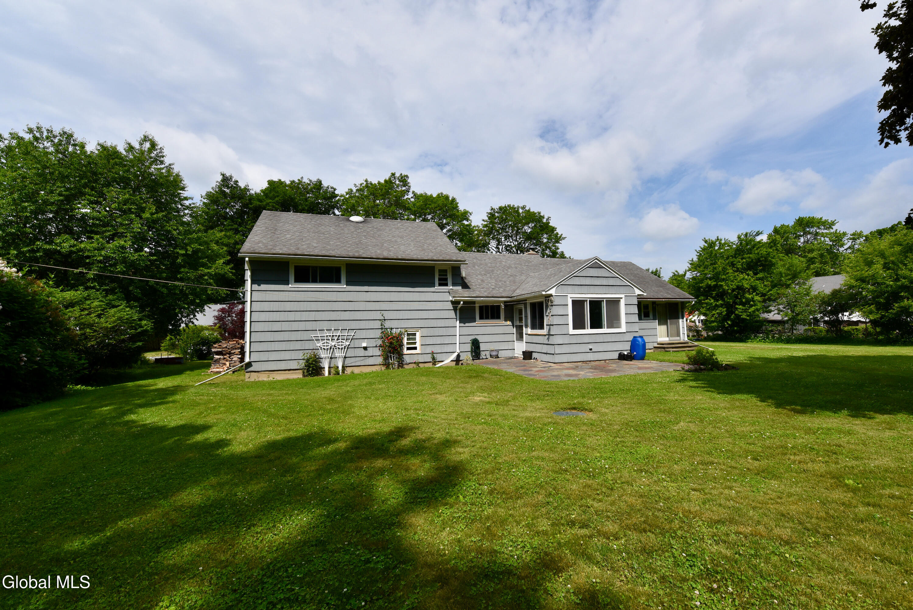 10 Eastland Avenue Gloversville NY 12078
