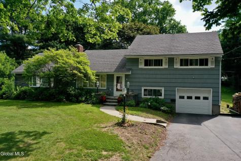 10 Eastland Avenue Gloversville NY 12078