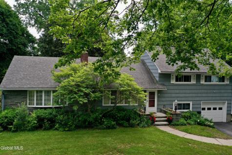 10 Eastland Avenue Gloversville NY 12078