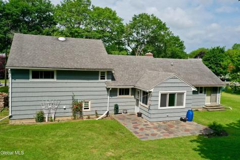 10 Eastland Avenue Gloversville NY 12078