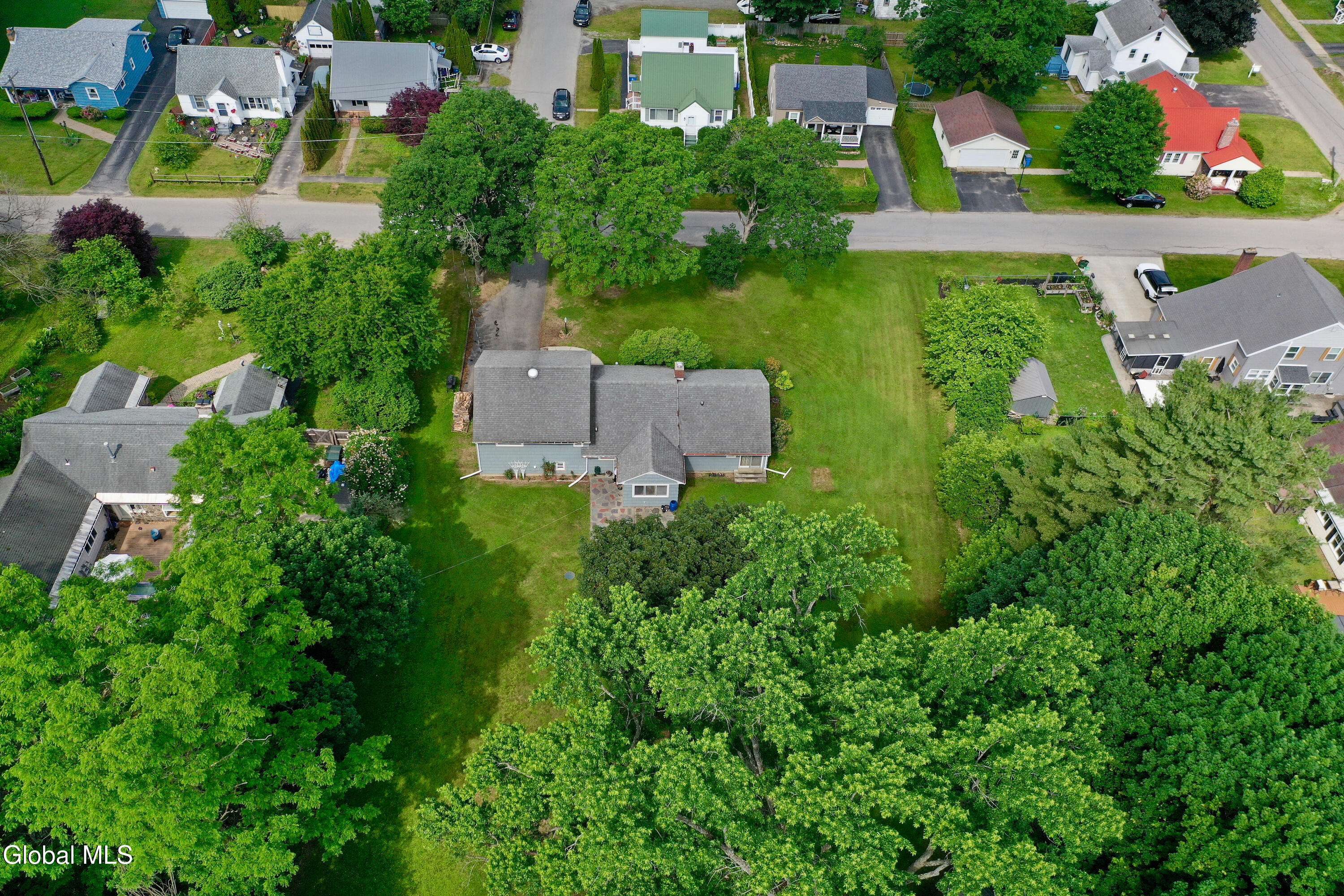 10 Eastland Avenue Gloversville NY 12078
