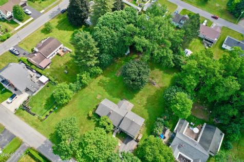 10 Eastland Avenue Gloversville NY 12078