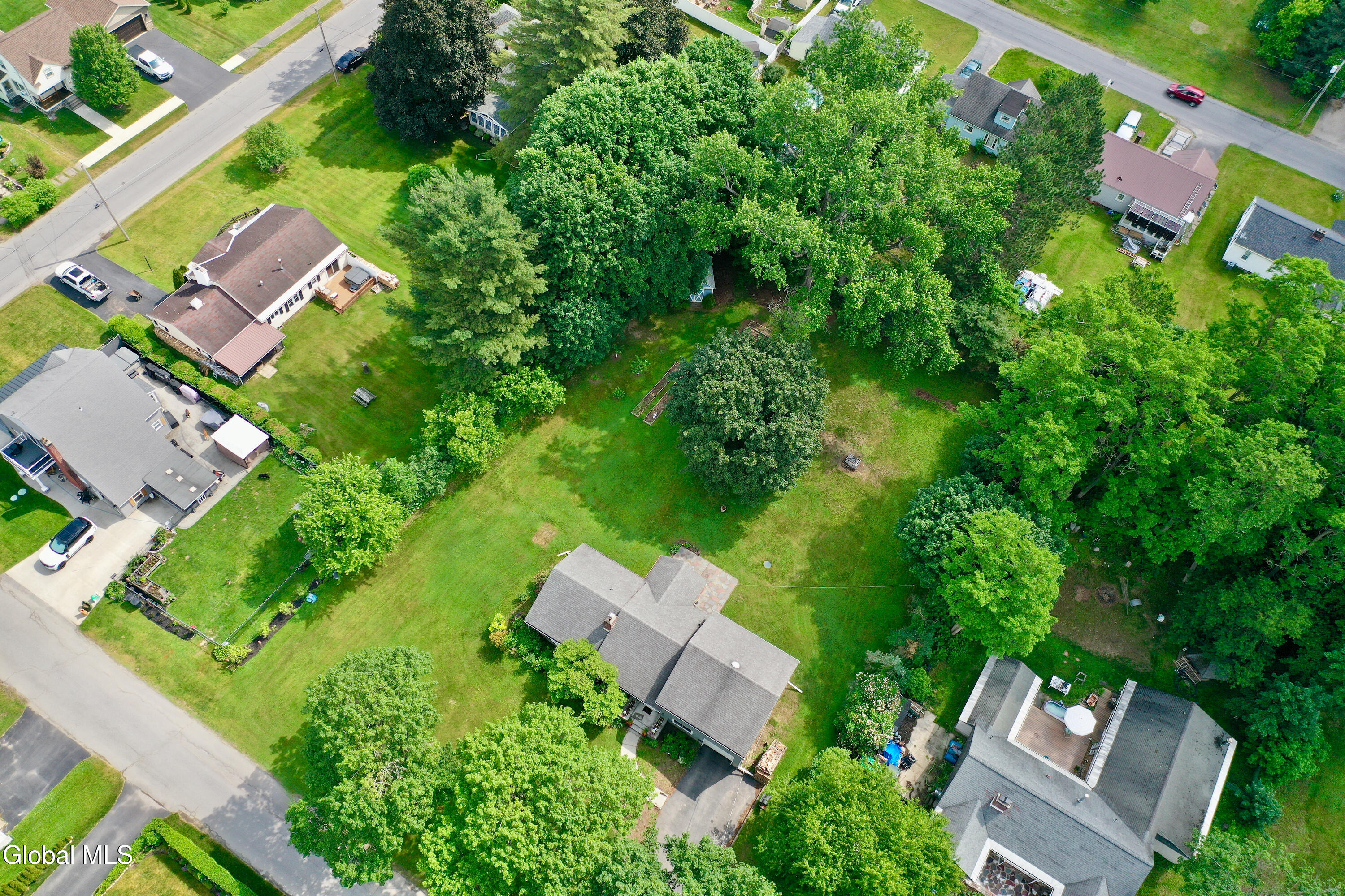 10 Eastland Avenue Gloversville NY 12078
