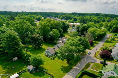 10 Eastland Avenue Gloversville NY 12078