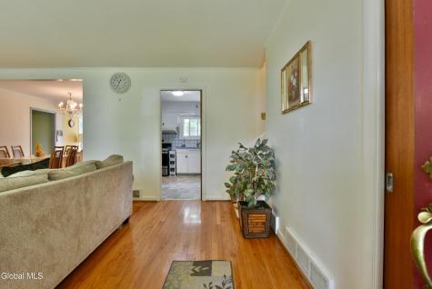 10 Eastland Avenue Gloversville NY 12078