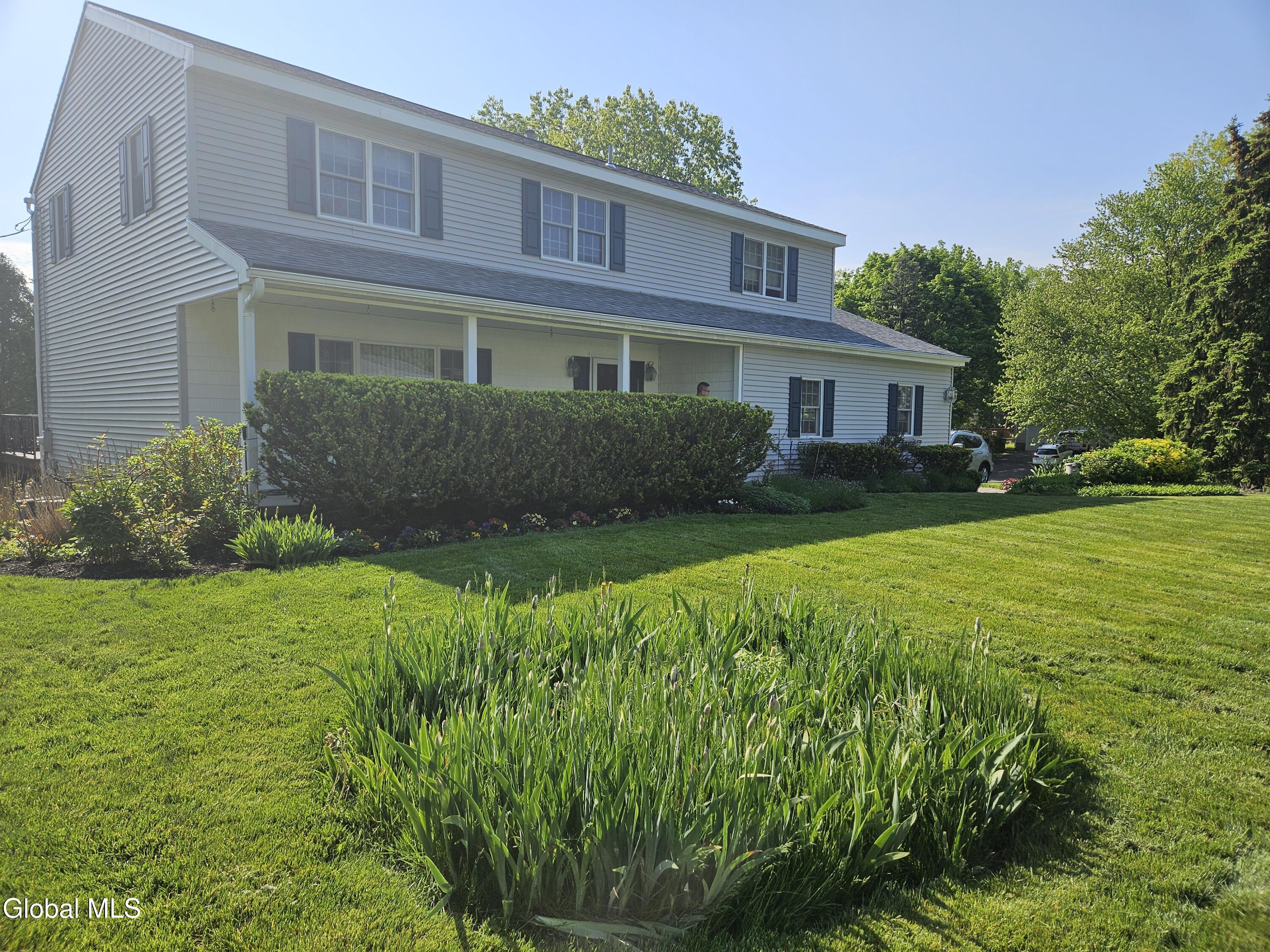 2122 Orchard Park Drive Niskayuna NY 12309
