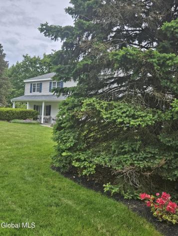 2122 Orchard Park Drive Niskayuna NY 12309