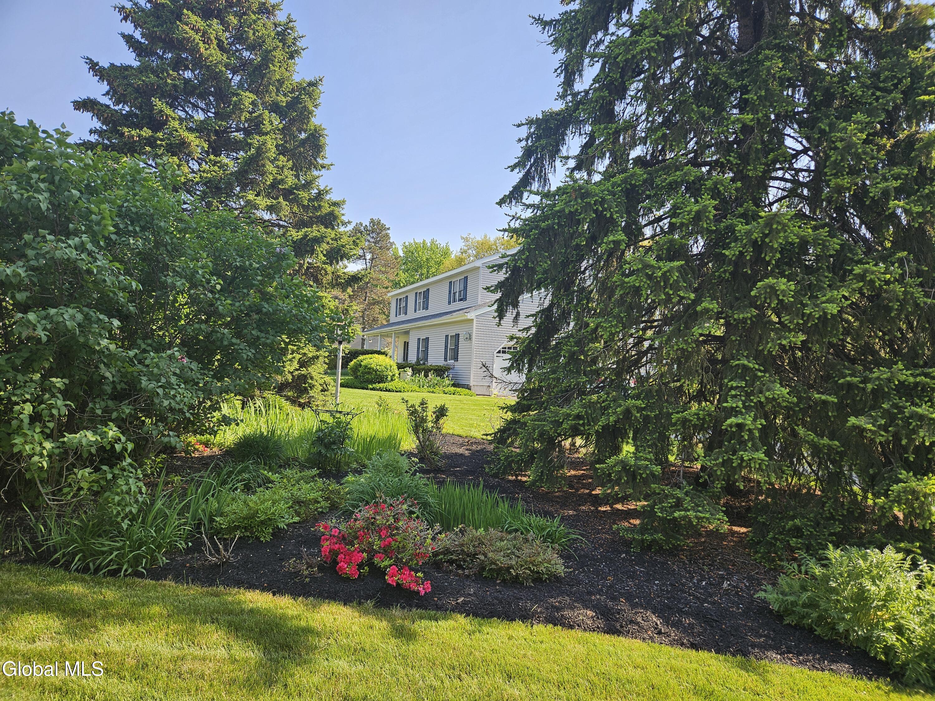 2122 Orchard Park Drive Niskayuna NY 12309