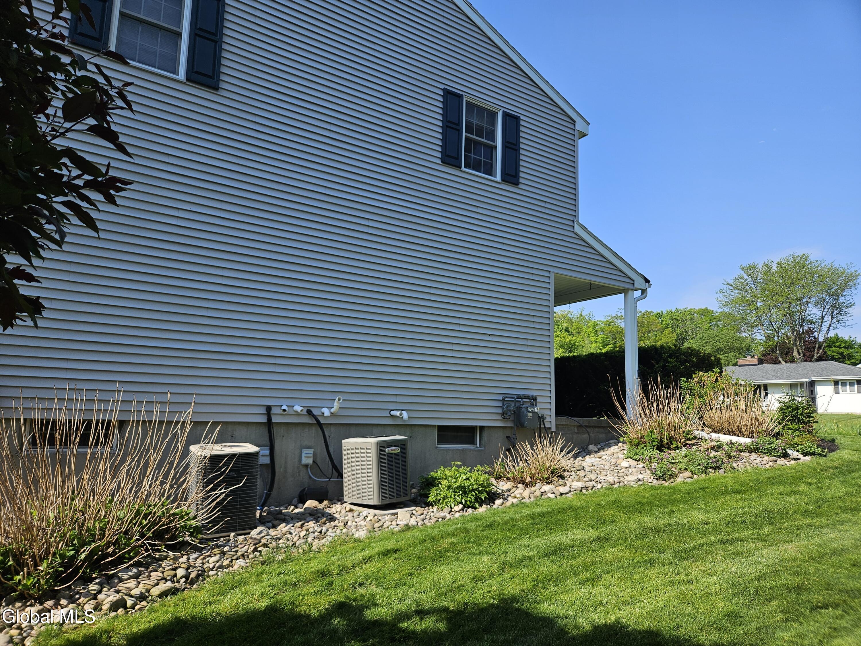 2122 Orchard Park Drive Niskayuna NY 12309