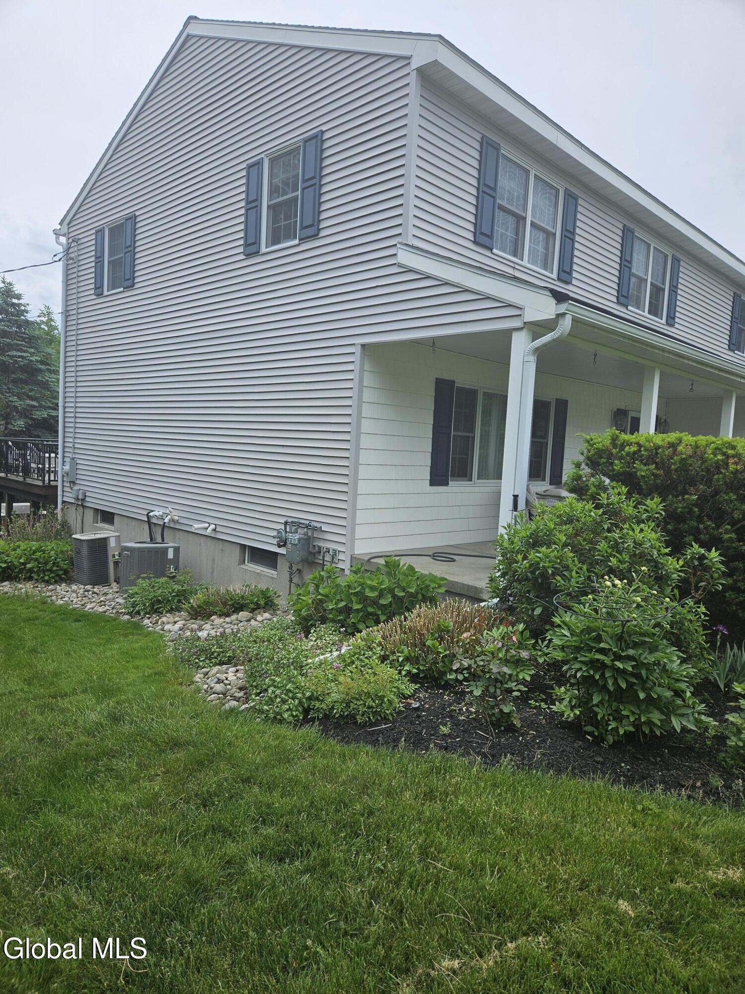 2122 Orchard Park Drive Niskayuna NY 12309