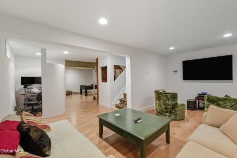 15 Thoroughbred Drive Saratoga Springs NY 12866