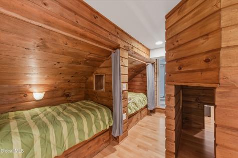 15 Thoroughbred Drive Saratoga Springs NY 12866