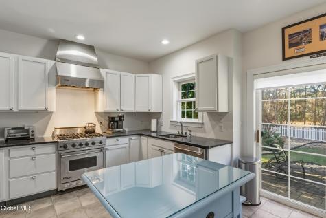 15 Thoroughbred Drive Saratoga Springs NY 12866