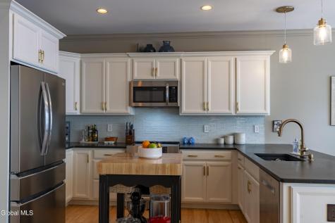 10 Maria Lane Saratoga Springs NY 12866