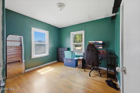 31 Maine Avenue Rensselaer NY 12144