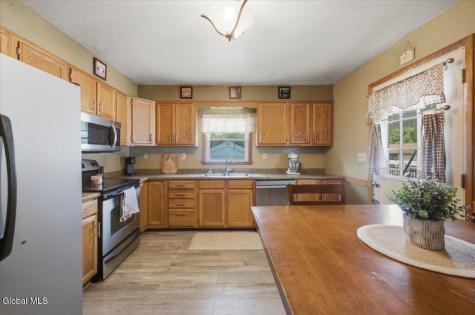 31 Maine Avenue Rensselaer NY 12144