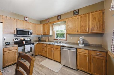 31 Maine Avenue Rensselaer NY 12144