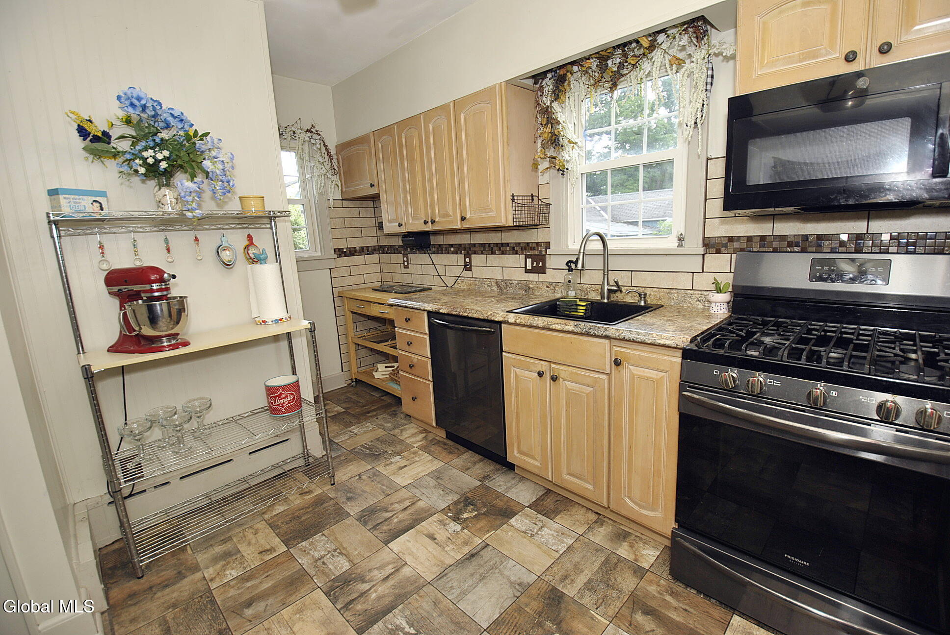 24 Madison Avenue Albany NY 12205