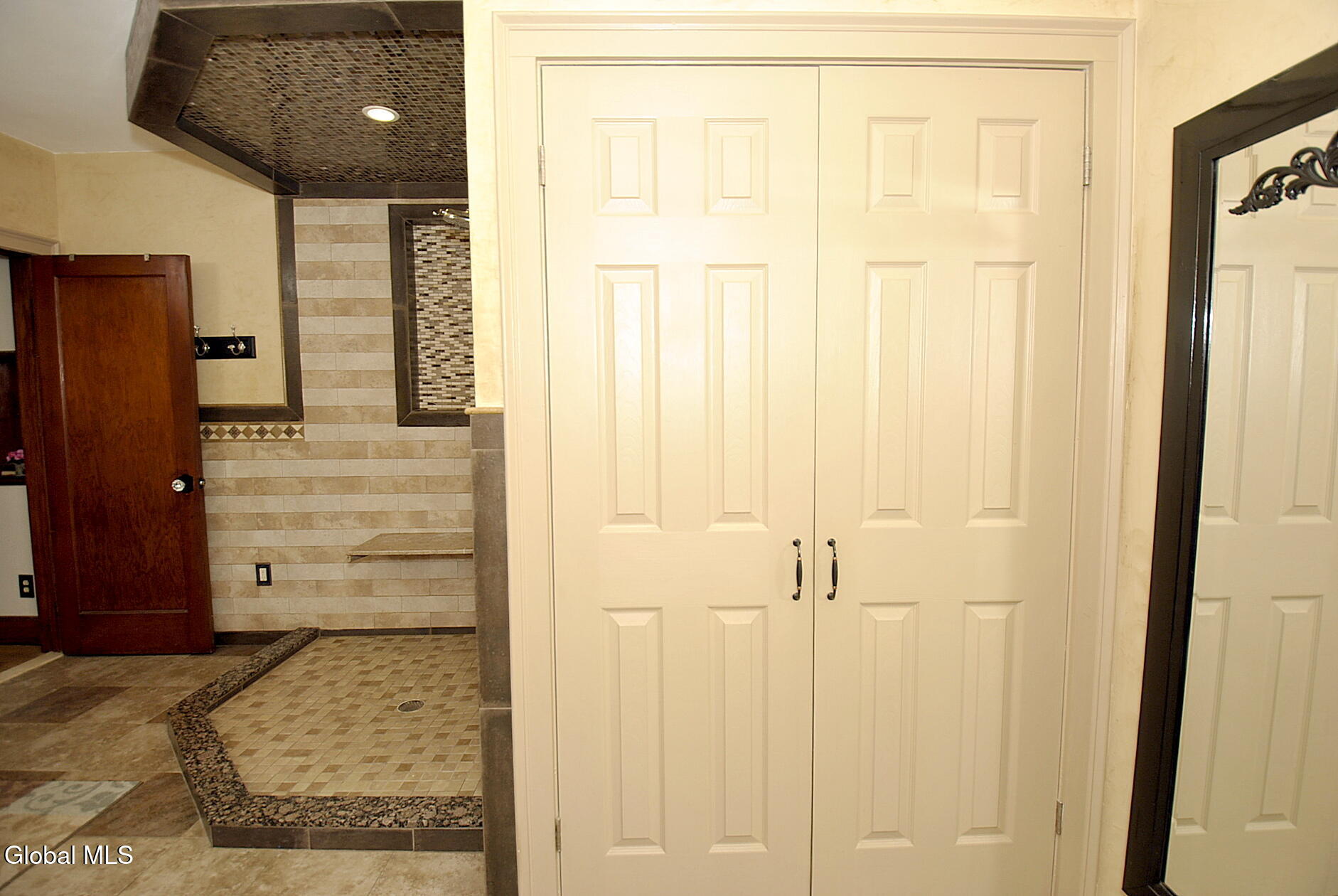 24 Madison Avenue Albany NY 12205