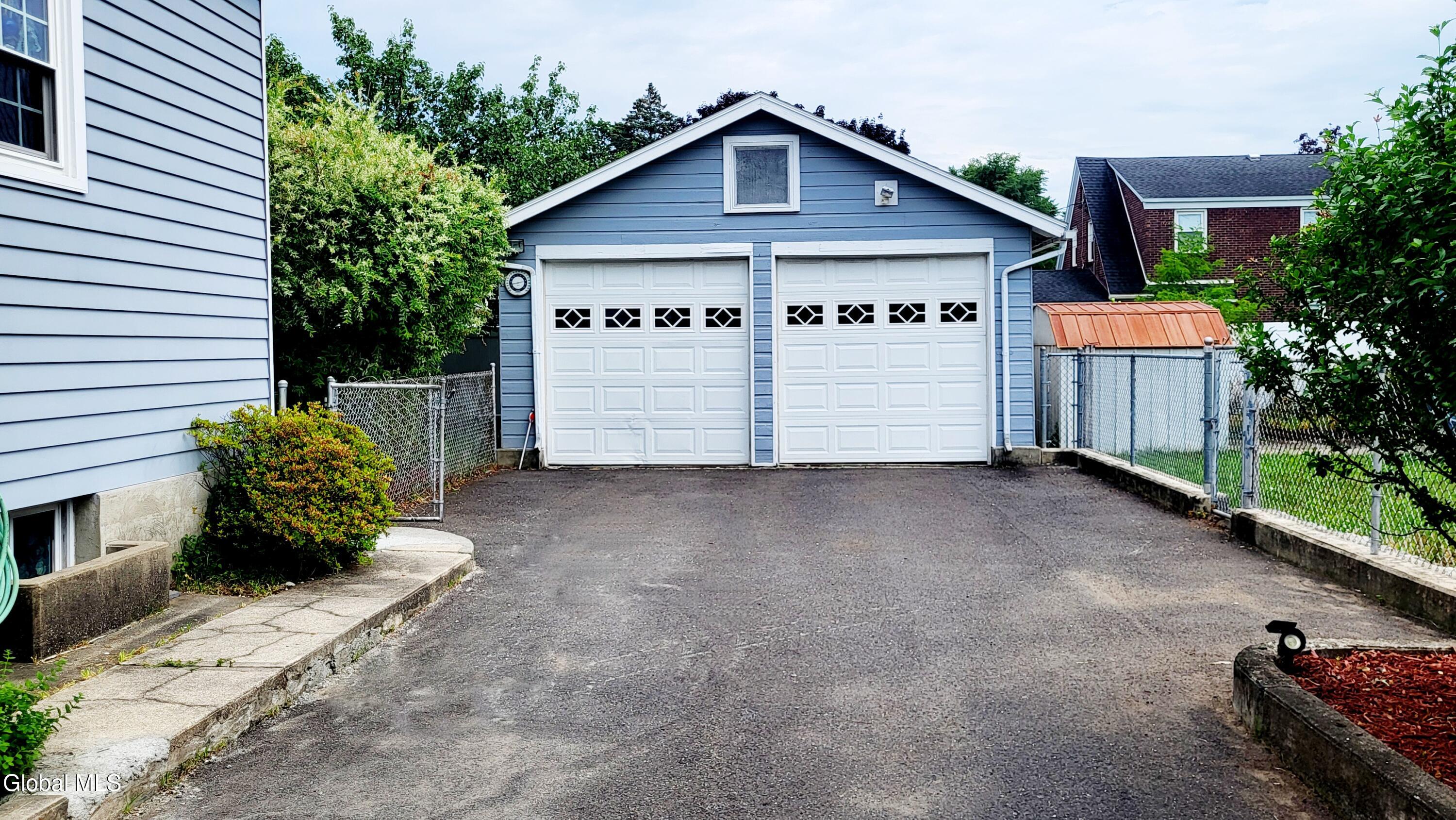 24 Madison Avenue Albany NY 12205