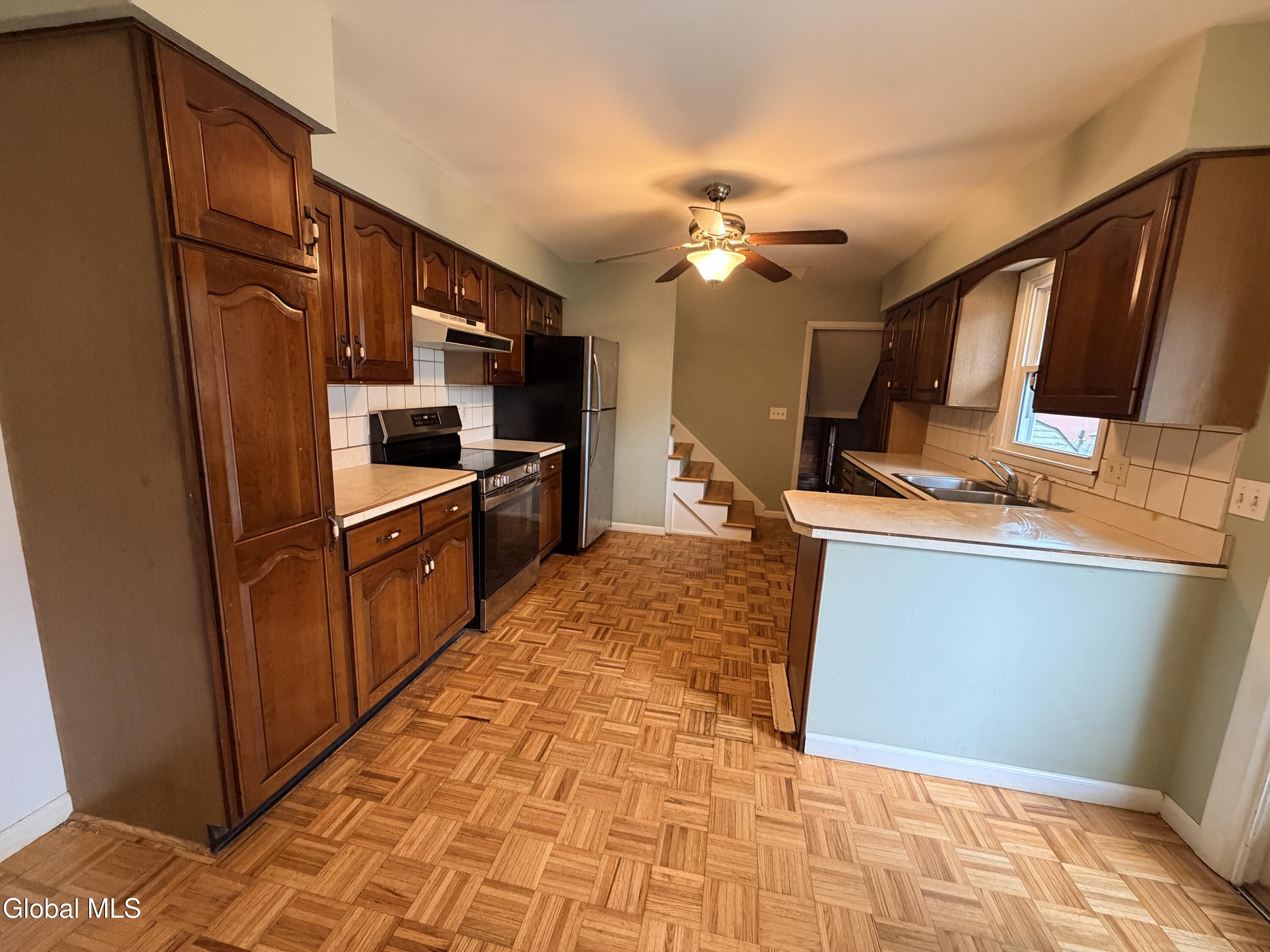 11 Pershing Drive Latham NY 12110