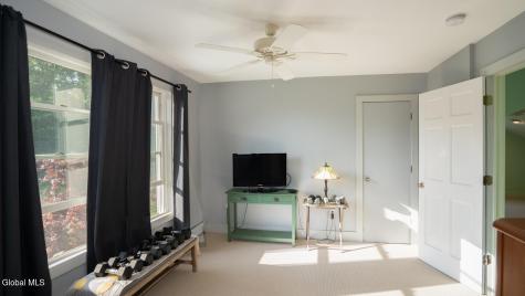 45 Stonebridge Way Poestenkill NY 12140